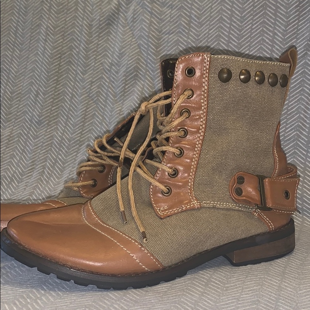 Ankle boots